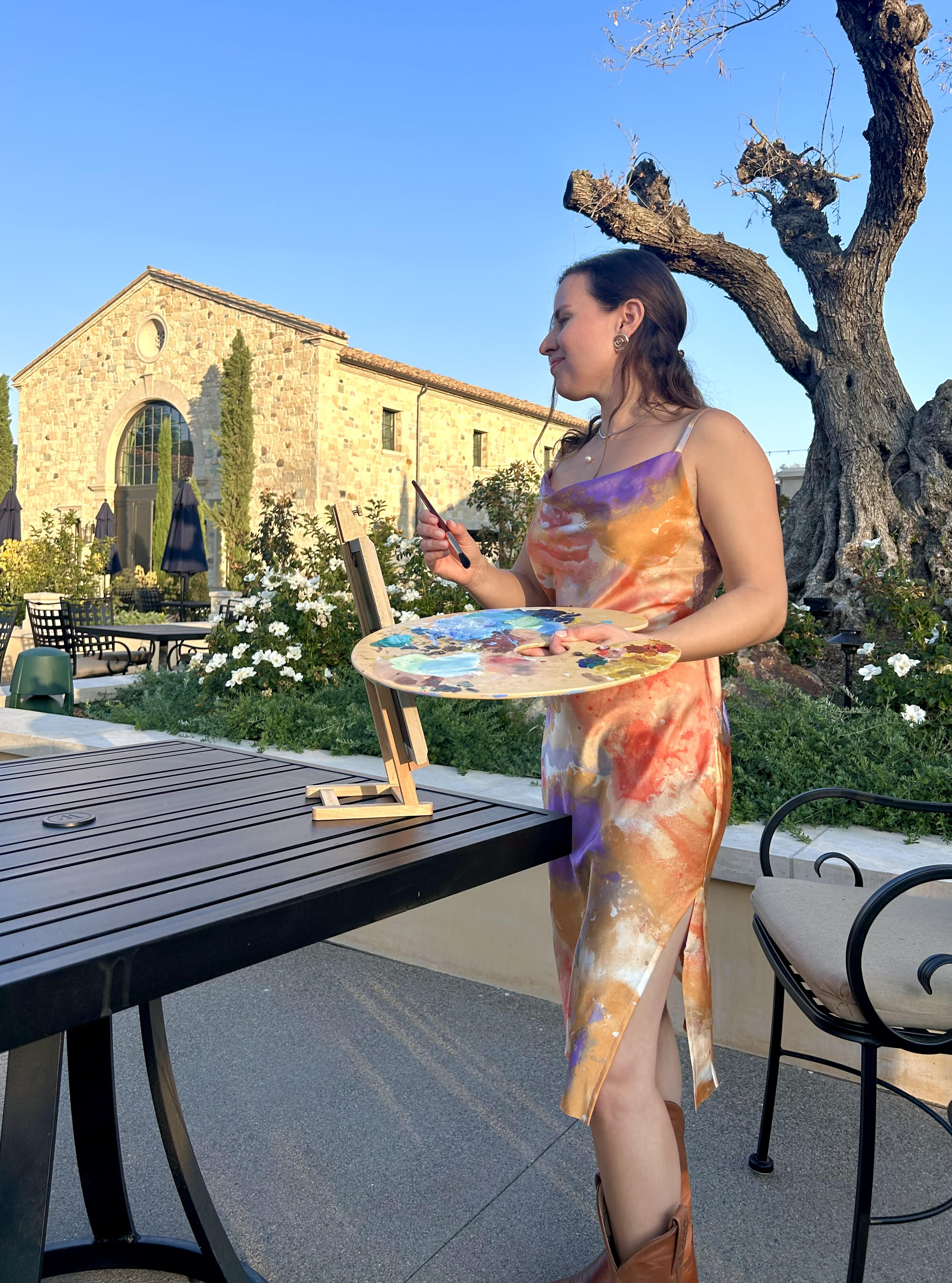 Karla the artist painting at Monserate Winery in Fallbrook, California